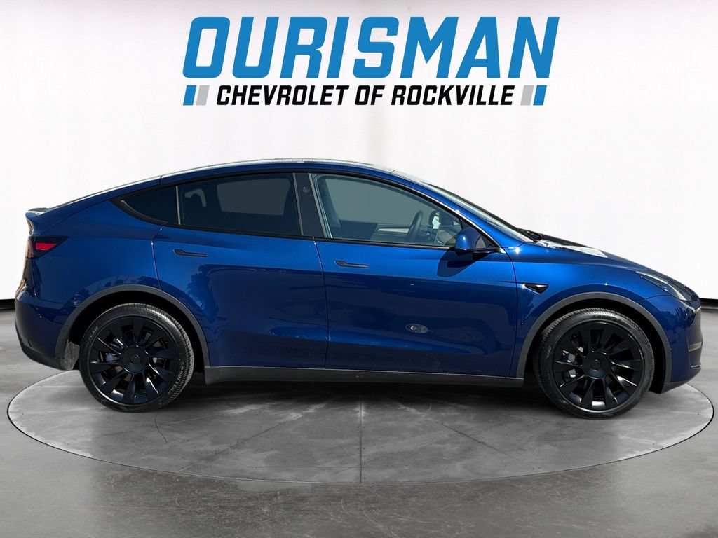 Used 2024 Tesla Model Y Long Range AWD/4WD image 7