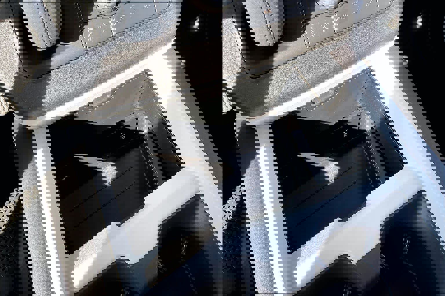 Used 2025 Land Rover Defender 110 S image 35