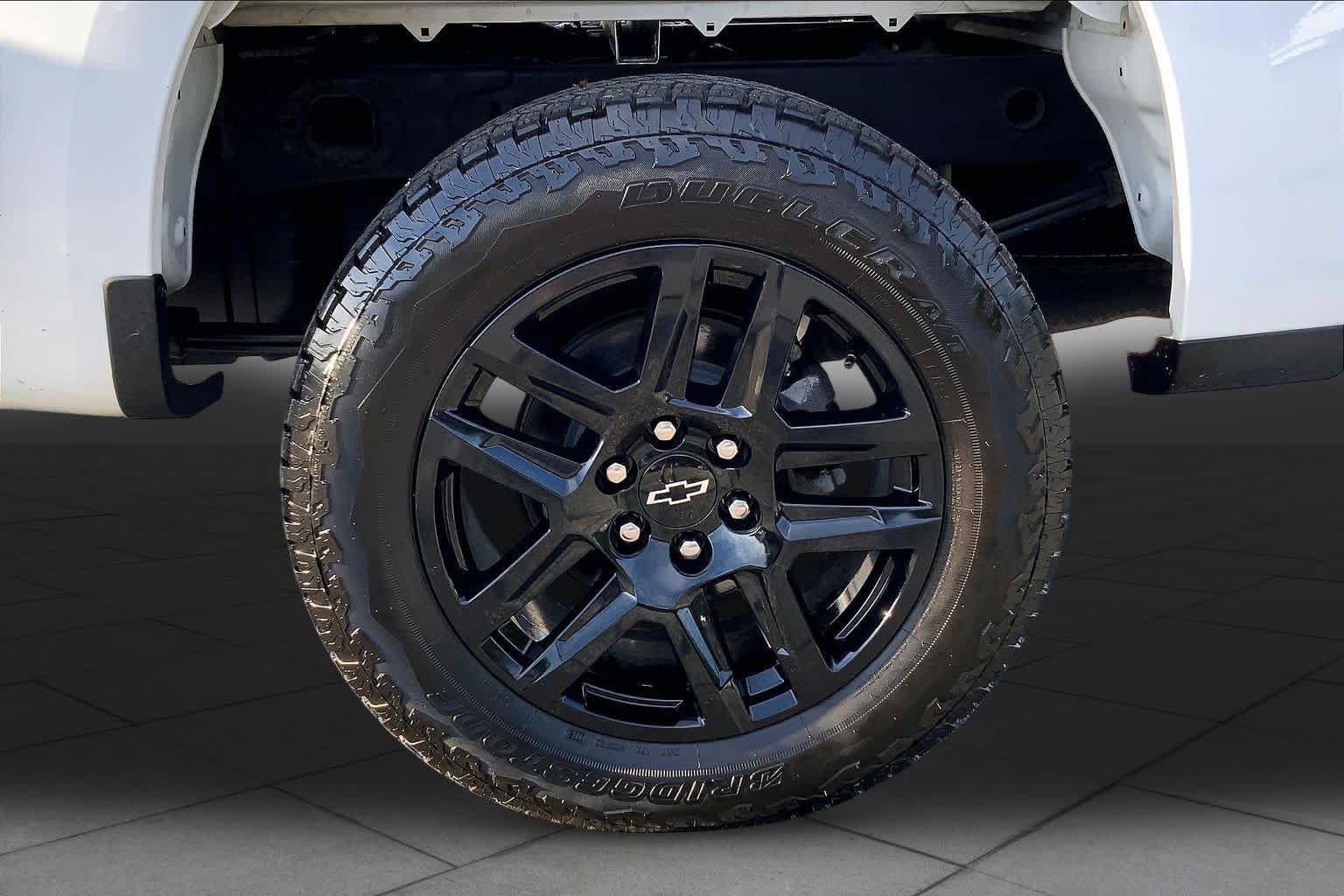 Used 2021 Chevrolet Silverado 1500 LT Trail Boss w/ Convenience Package II AWD/4WD image 11