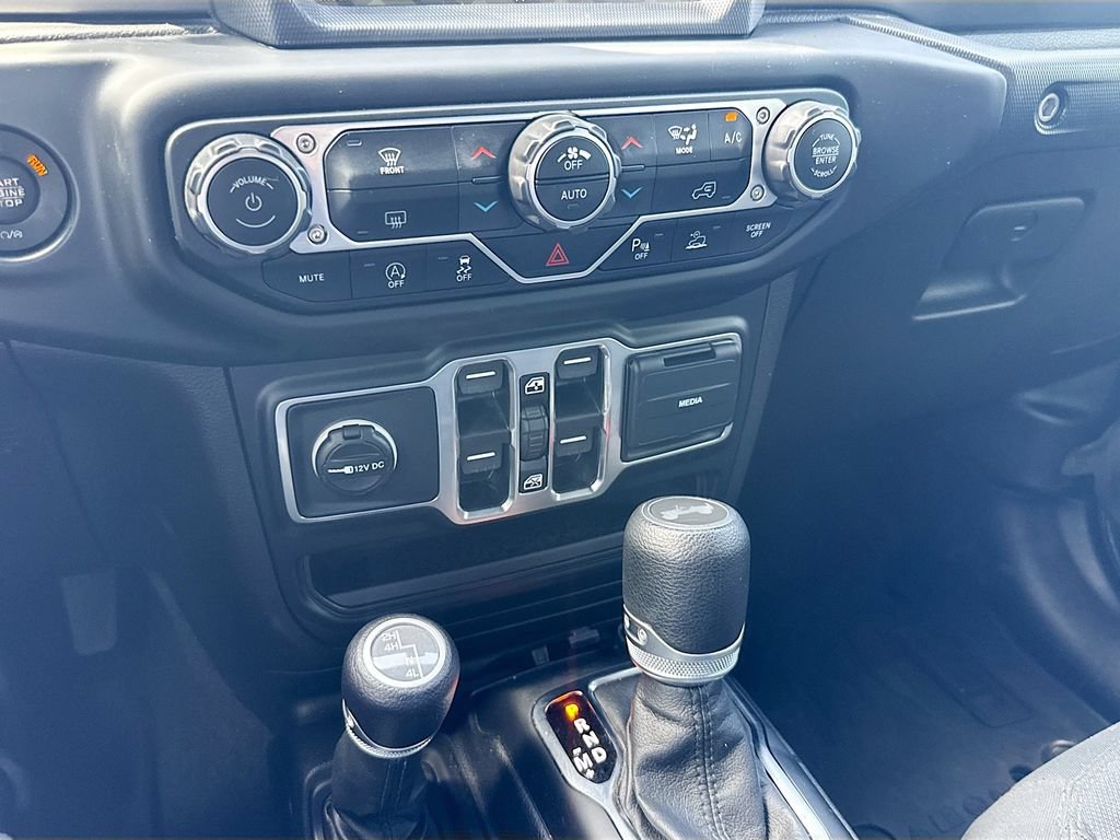 Used 2021 Jeep Wrangler Unlimited Sport AWD/4WD image 17