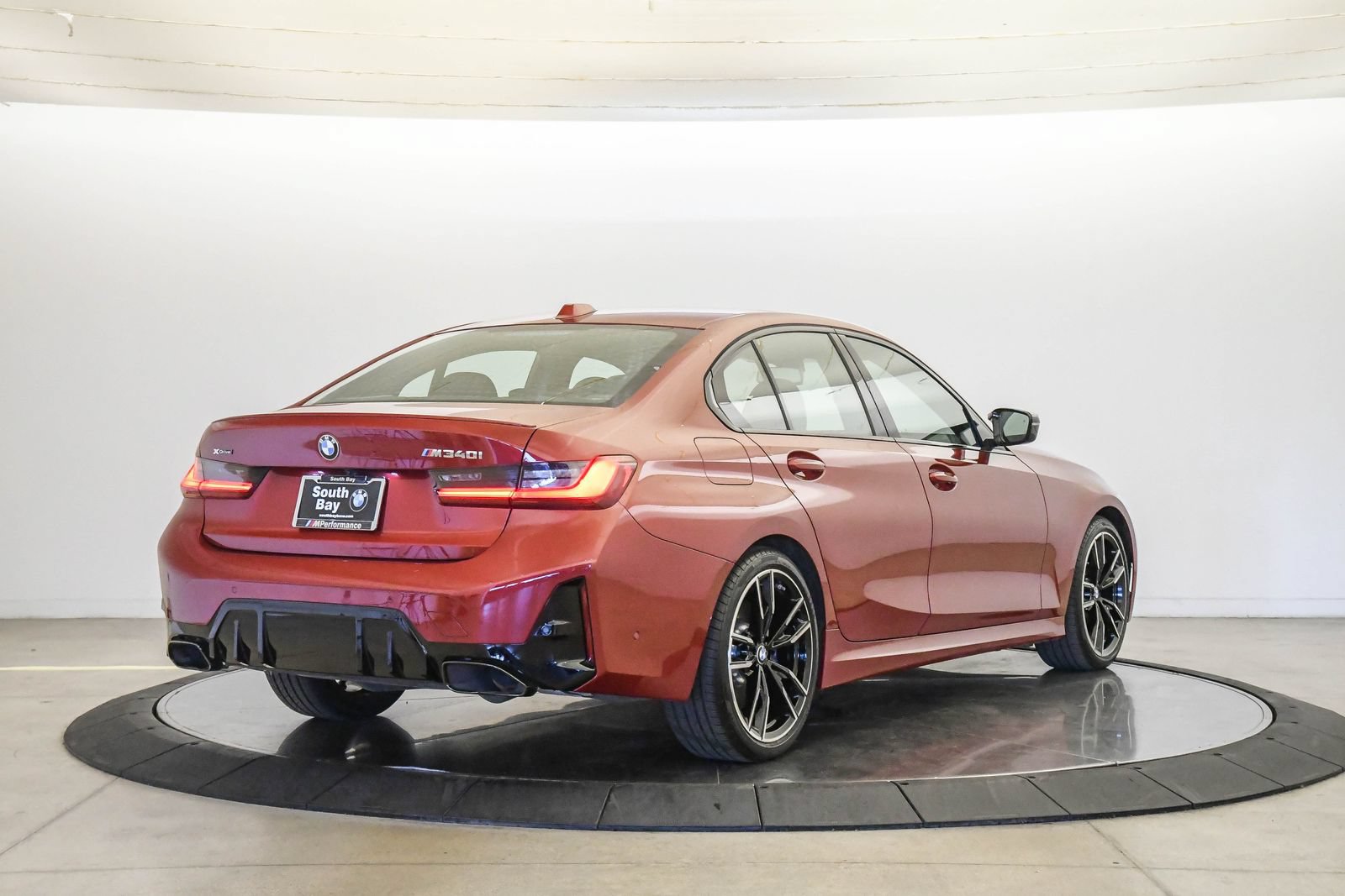 Used 2026 BMW M340i xDrive w/ Premium Package AWD/4WD image 5