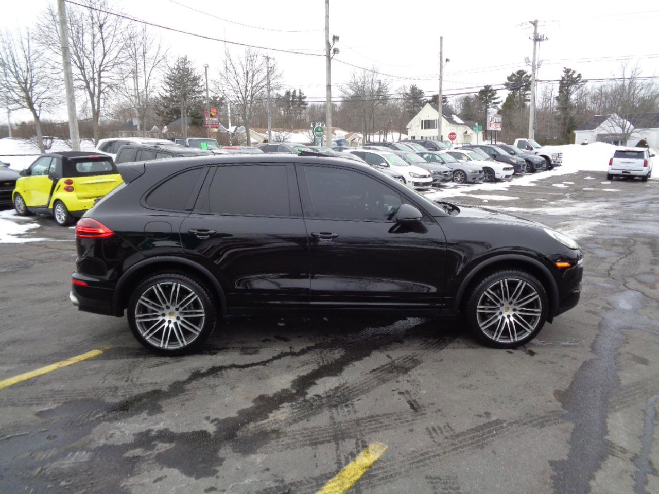 Used 2016 Porsche Cayenne AWD 4dr Platinum Edition image 5