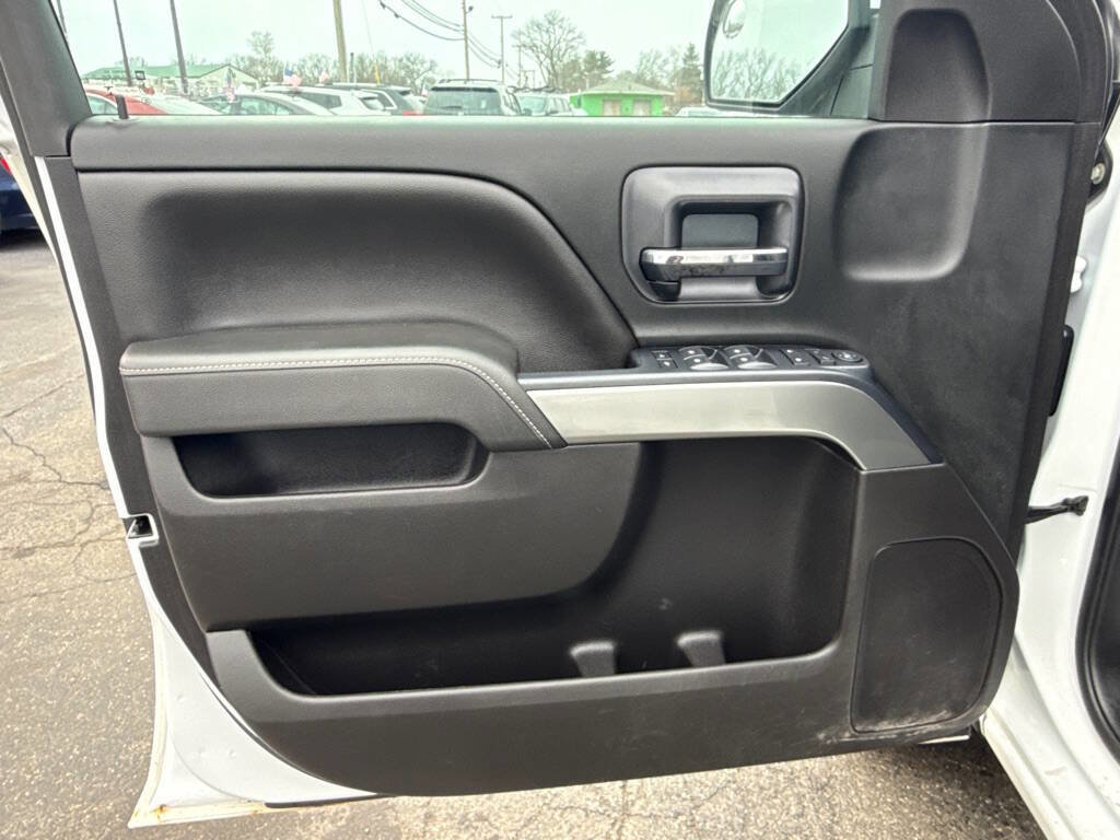 Used 2018 Chevrolet Silverado 1500 LT image 24