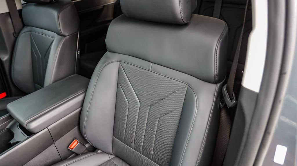 Used 2026 Hyundai Santa Fe SEL image 29