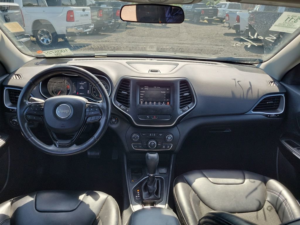 Used 2020 Jeep Cherokee Latitude Plus FWD image 25