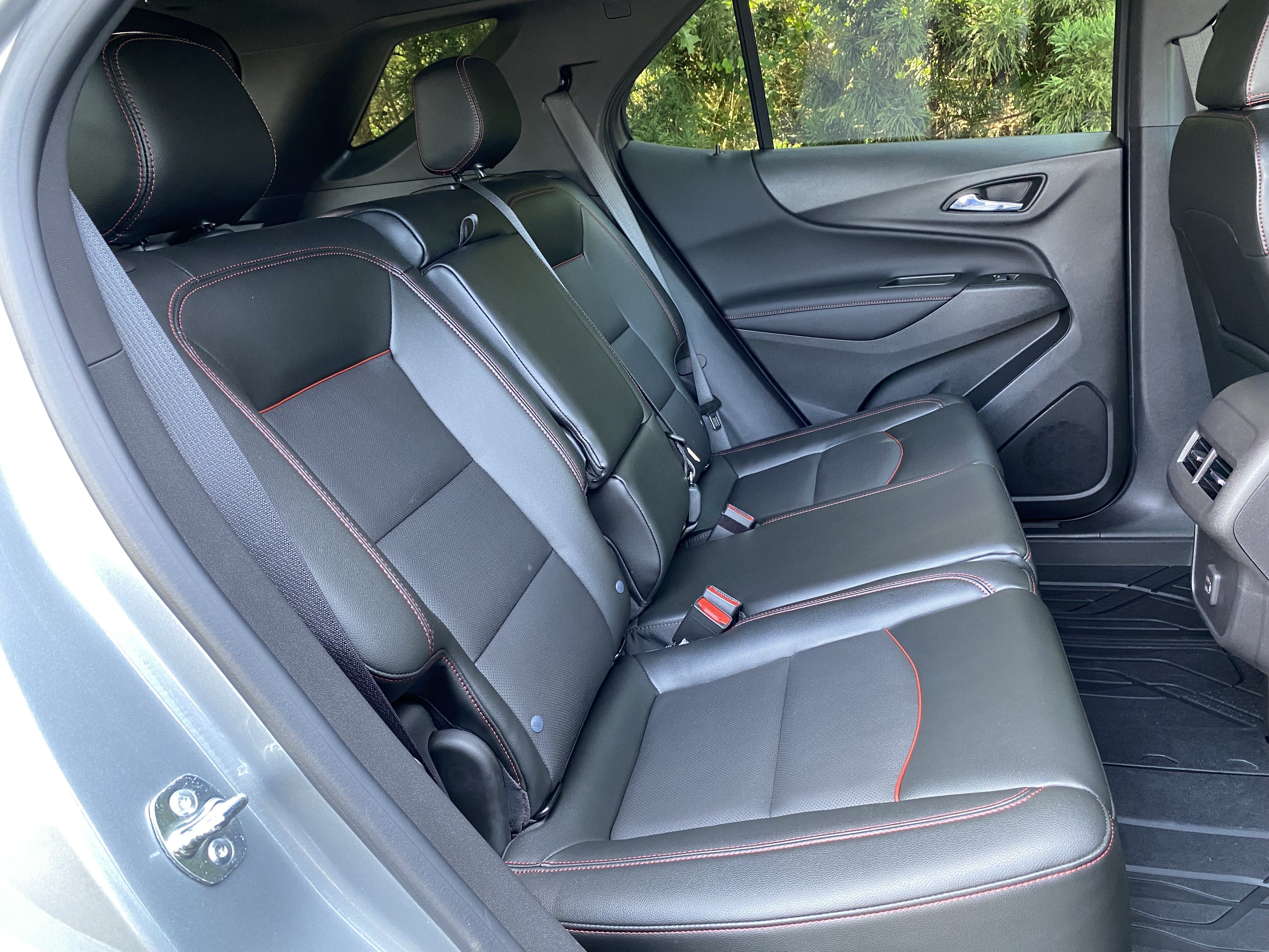 Used 2024 Chevrolet Equinox RS w/ RS Leather Package FWD image 35