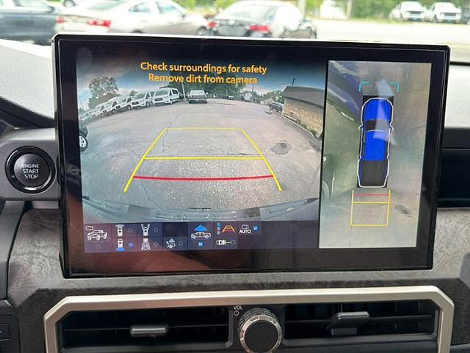 Used 2024 Toyota Tacoma Limited w/ Limited Package (LT) AWD/4WD image 19