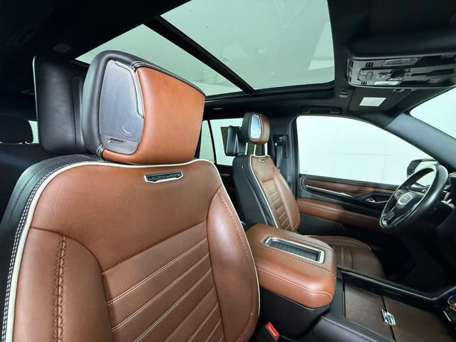 Used 2023 GMC Yukon Denali Ultimate AWD/4WD image 31