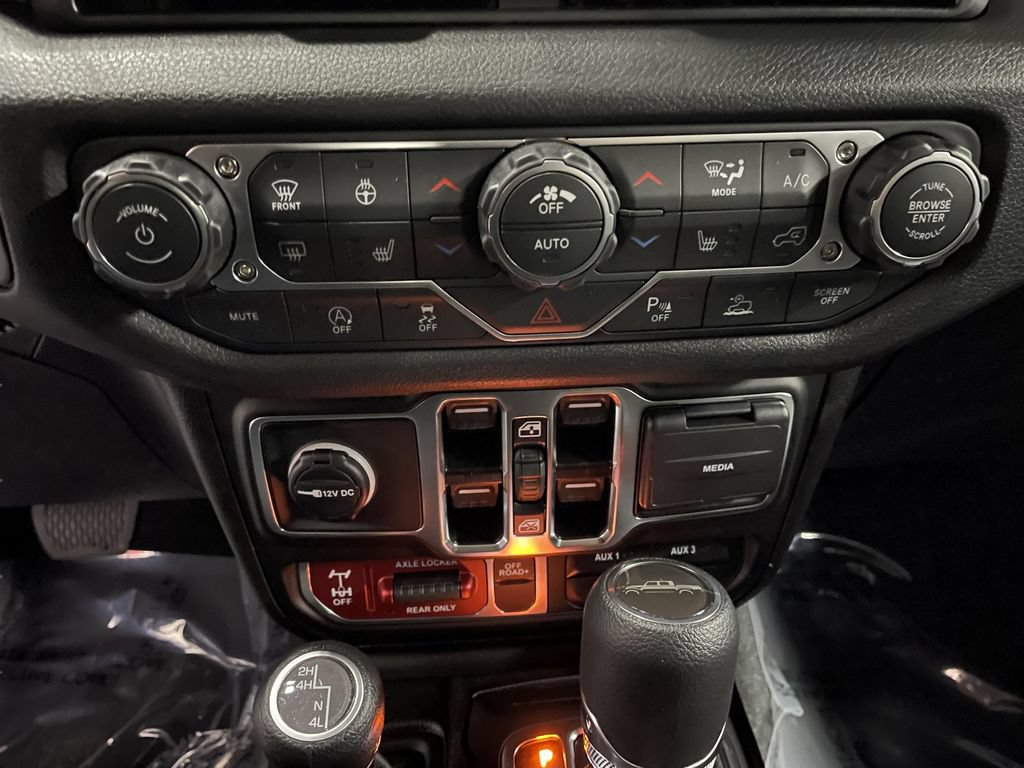 New 2026 Jeep Gladiator Sport AWD/4WD image 16