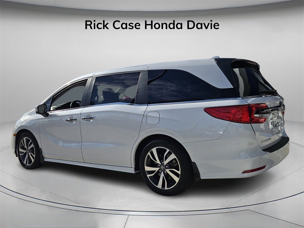 Certified 2024 Honda Odyssey Touring image 7