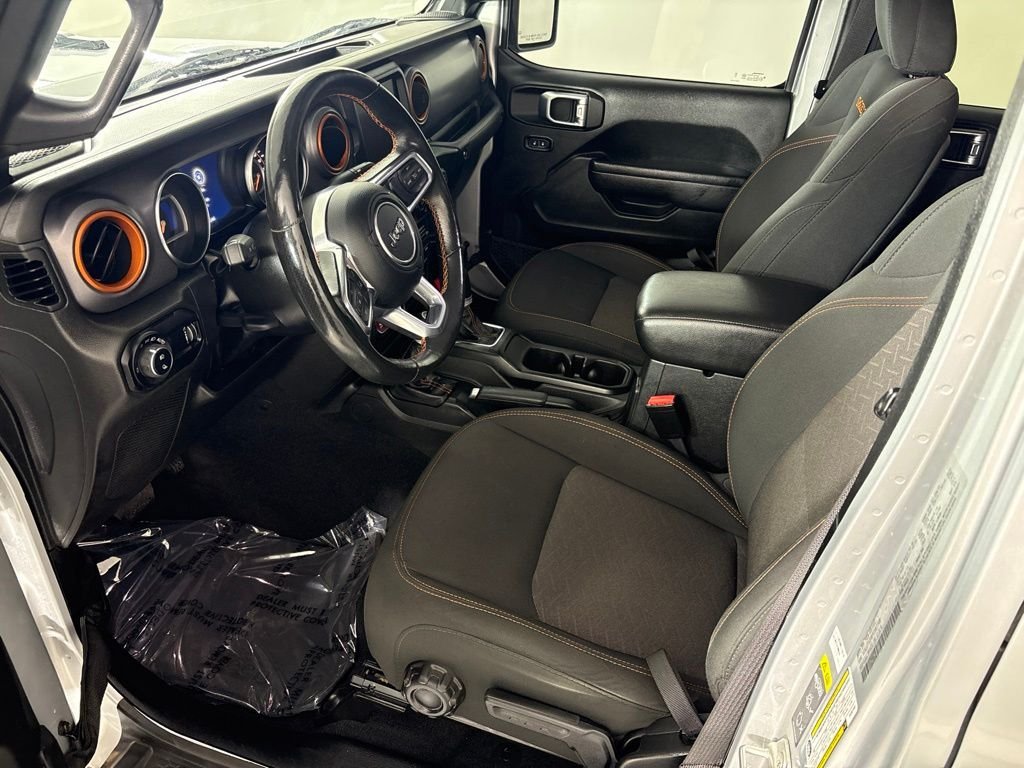 Used 2023 Jeep Gladiator Mojave w/ Cold Weather Group AWD/4WD image 29