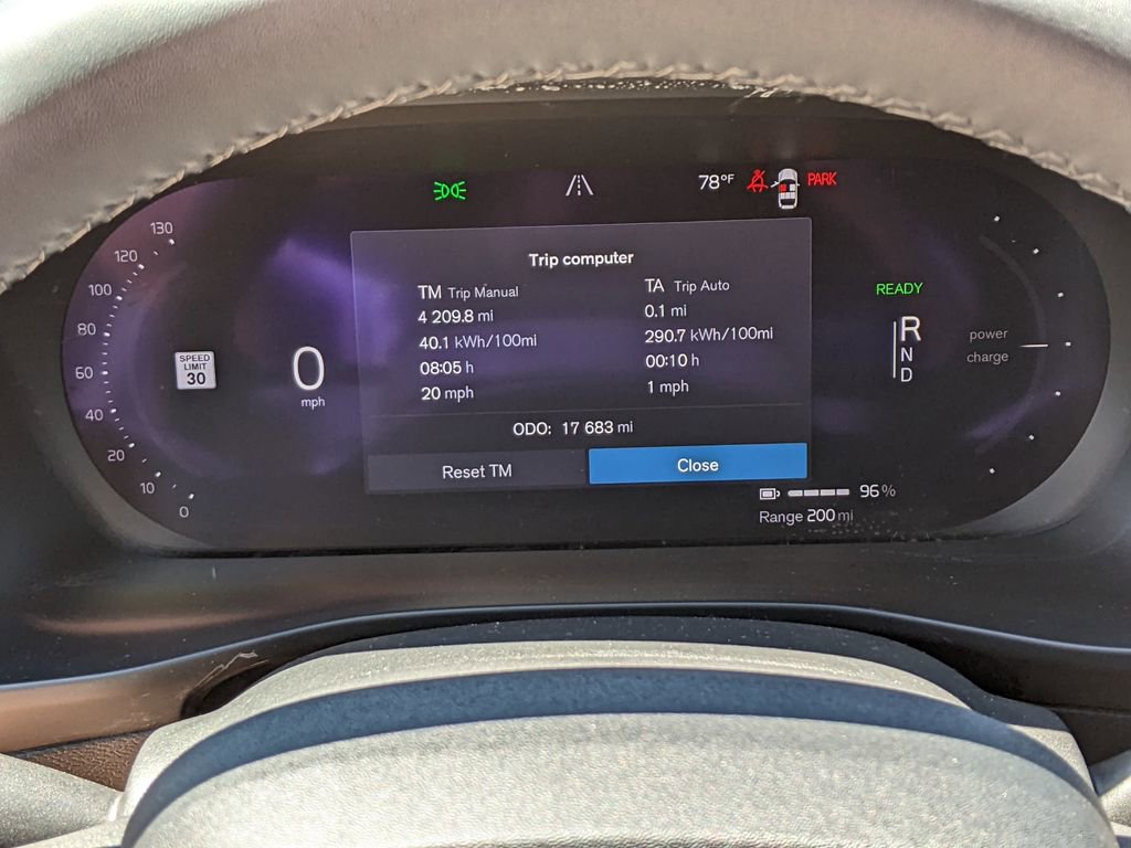 Certified 2023 Volvo XC40 Recharge Ultimate AWD/4WD image 15