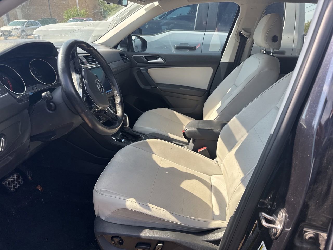 Used 2018 Volkswagen Tiguan SE FWD image 7