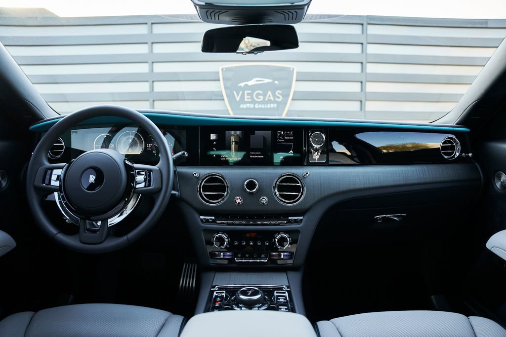 Used 2025 Rolls-Royce Ghost AWD/4WD image 66