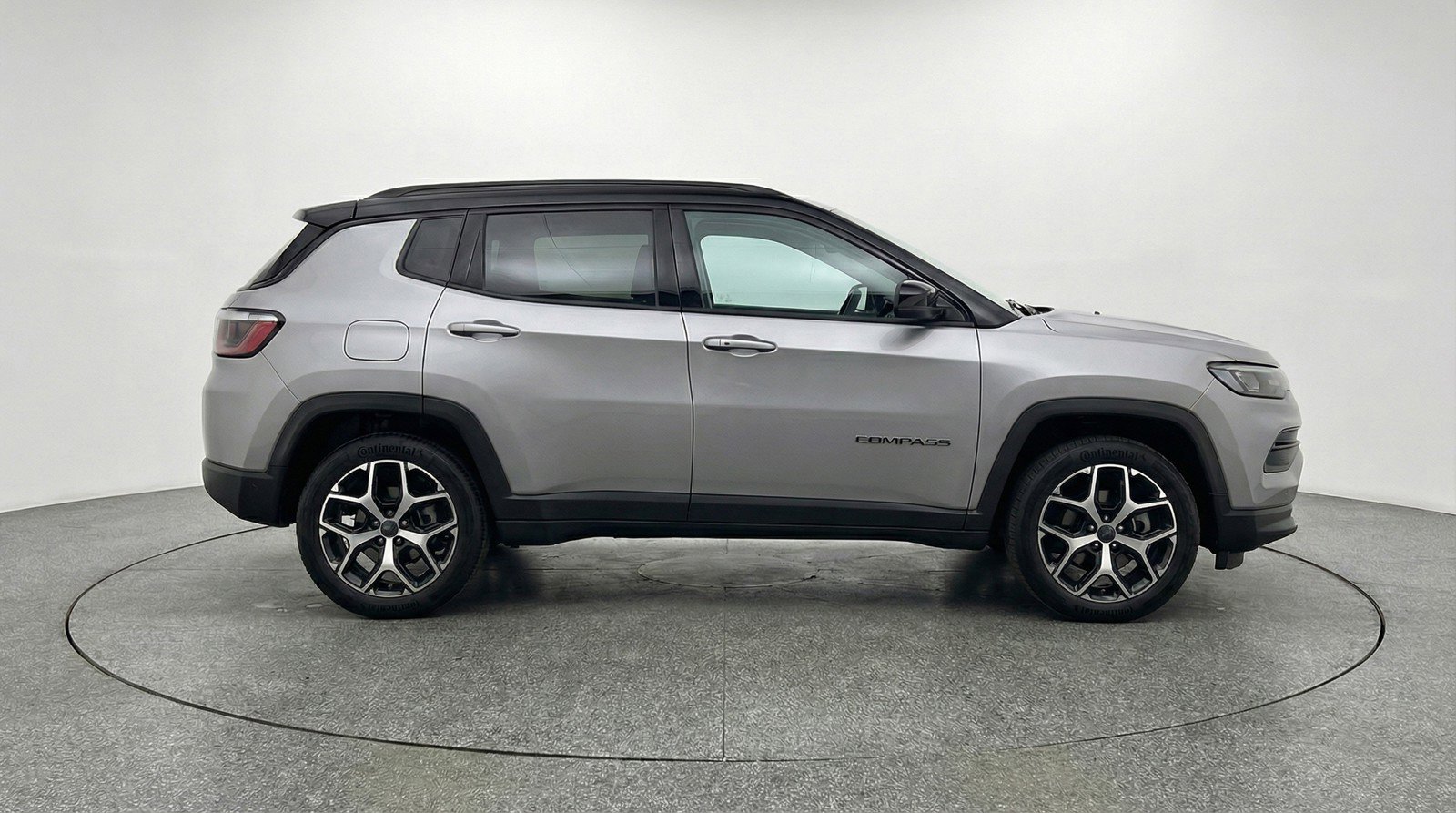 Used 2025 Jeep Compass Limited AWD/4WD image 11