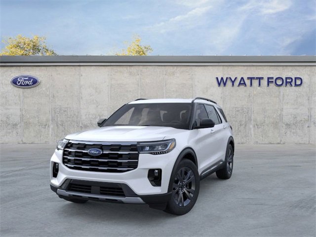 New 2025 Ford Explorer Active w/ Active Comfort Package image 2