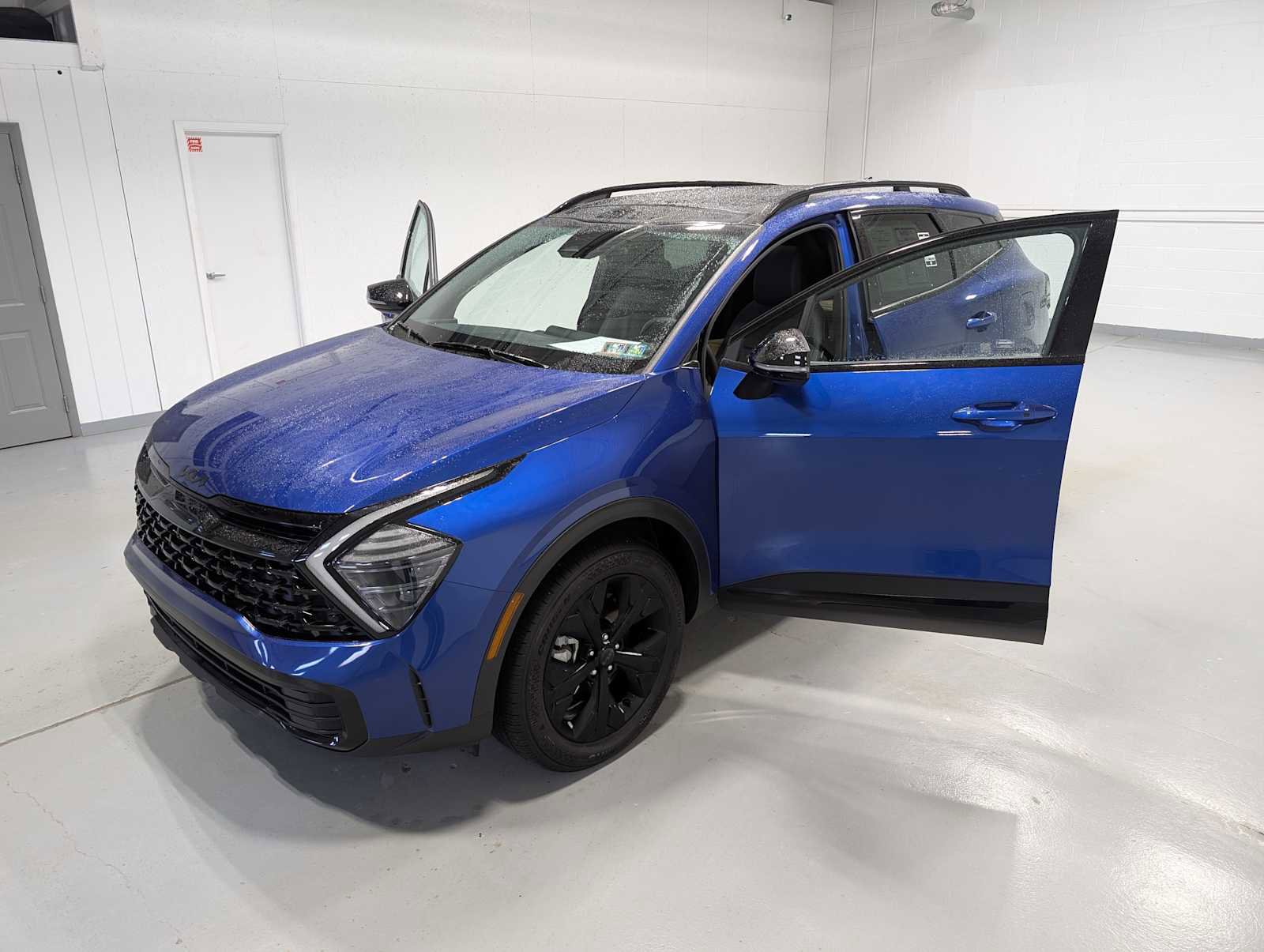 Used 2025 Kia Sportage X-Line w/ Premium Package image 16