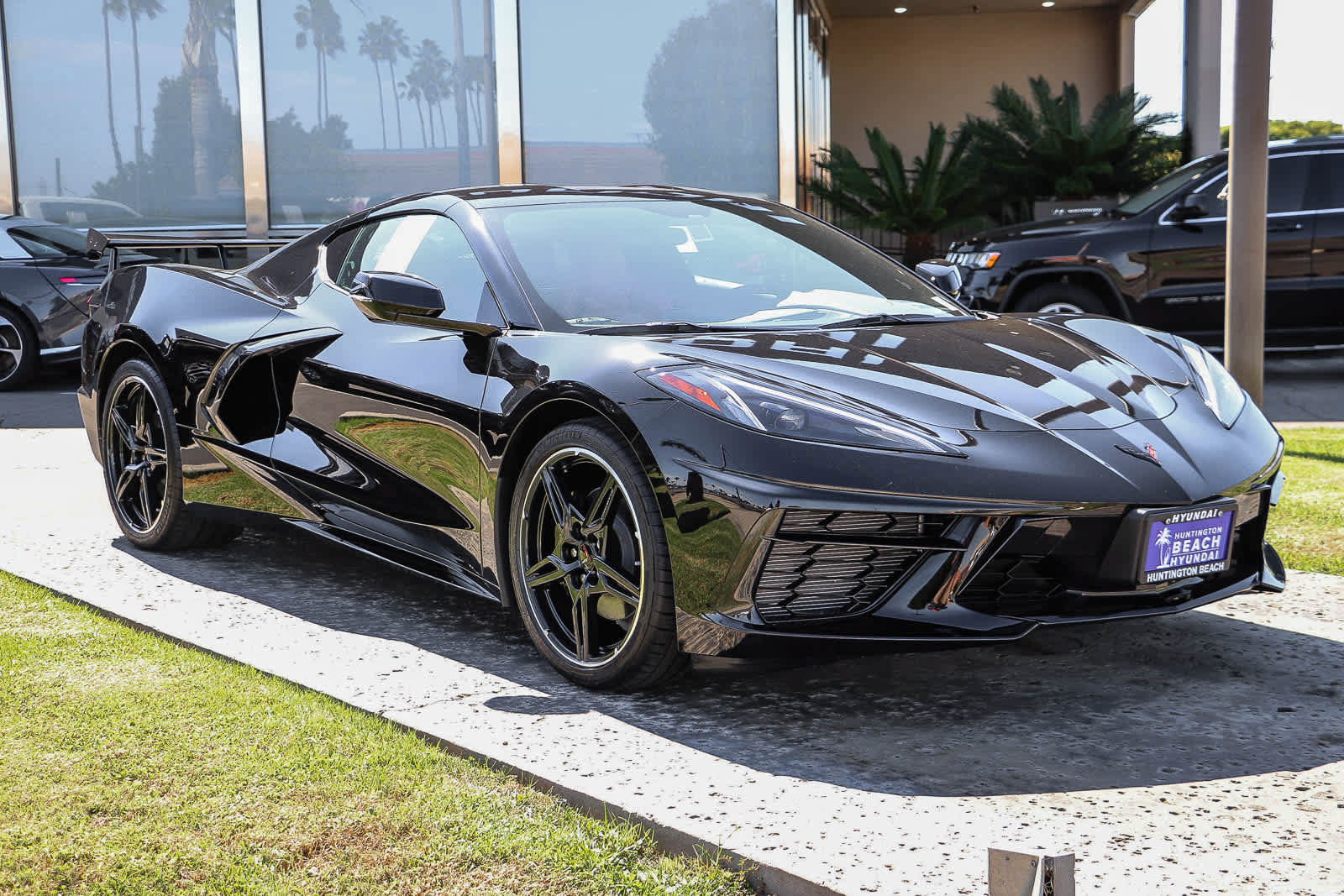 Used 2023 Chevrolet Corvette Stingray Coupe w/ 1LT RWD image 3