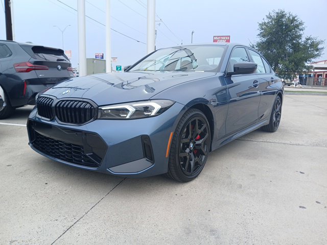New 2026 BMW 330i Sedan w/ M Sport Package RWD image 3