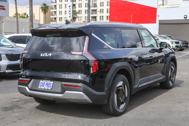 New 2026 Kia EV9 Wind AWD/4WD image 16