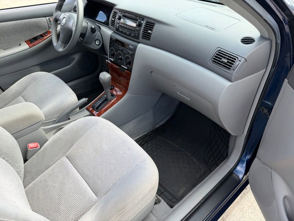 Used 2005 Toyota Corolla CE FWD image 10
