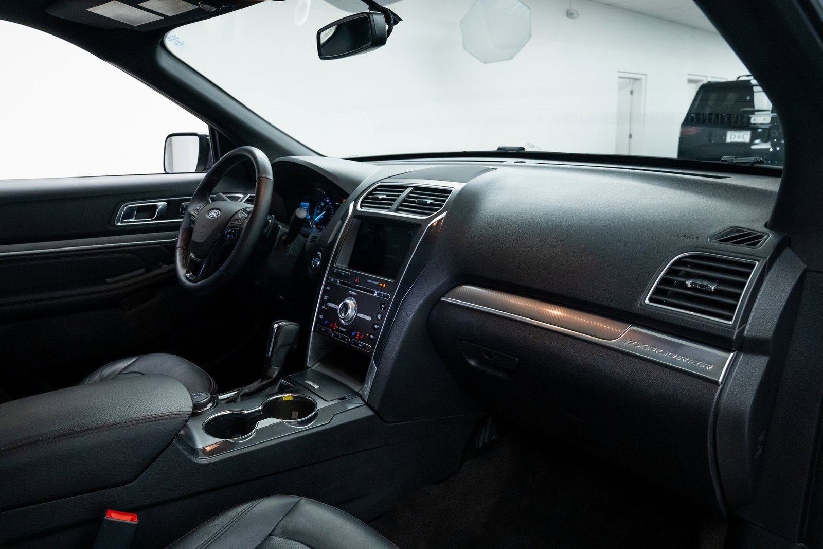 Used 2017 Ford Explorer Sport w/ Equipment Group 401A image 24