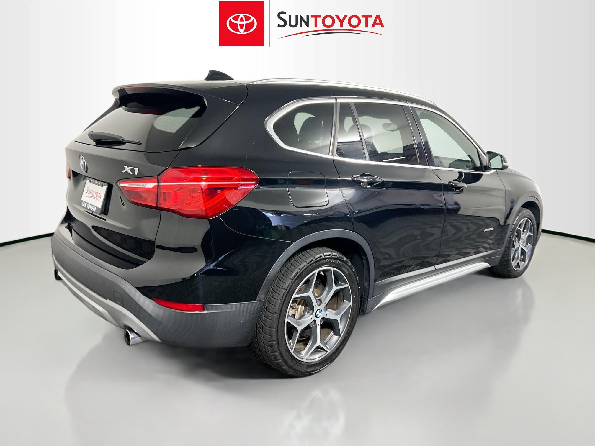 Used 2016 BMW X1 xDrive28i AWD/4WD image 4