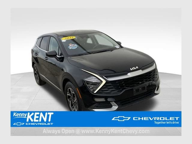 Used 2025 Kia Sportage LX FWD image 1
