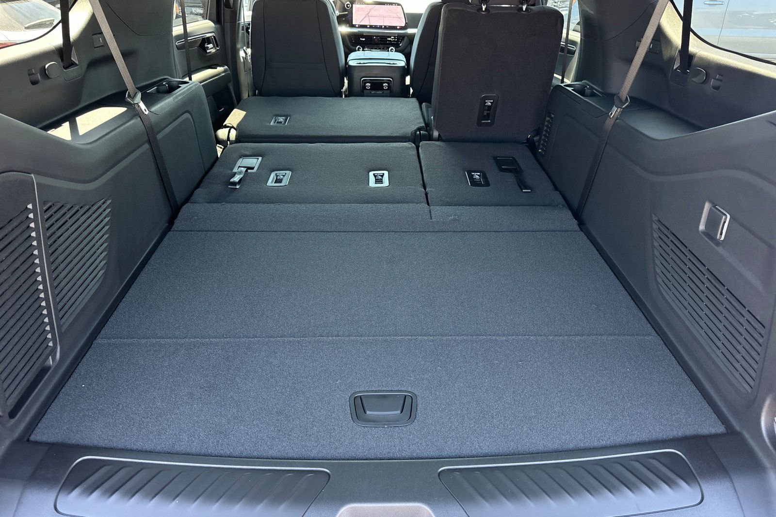 New 2026 Chevrolet Suburban LS w/ LPO, Dark Essentials Package image 16