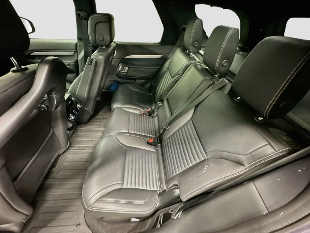 Certified 2025 Land Rover Discovery Dynamic SE AWD/4WD image 25
