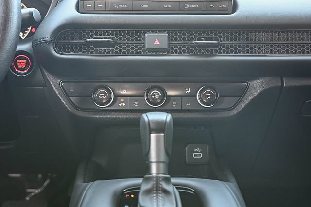 Used 2025 Honda HR-V LX image 17