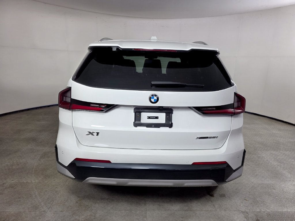 Used 2024 BMW X1 xDrive28i w/ Technology Package AWD/4WD image 5