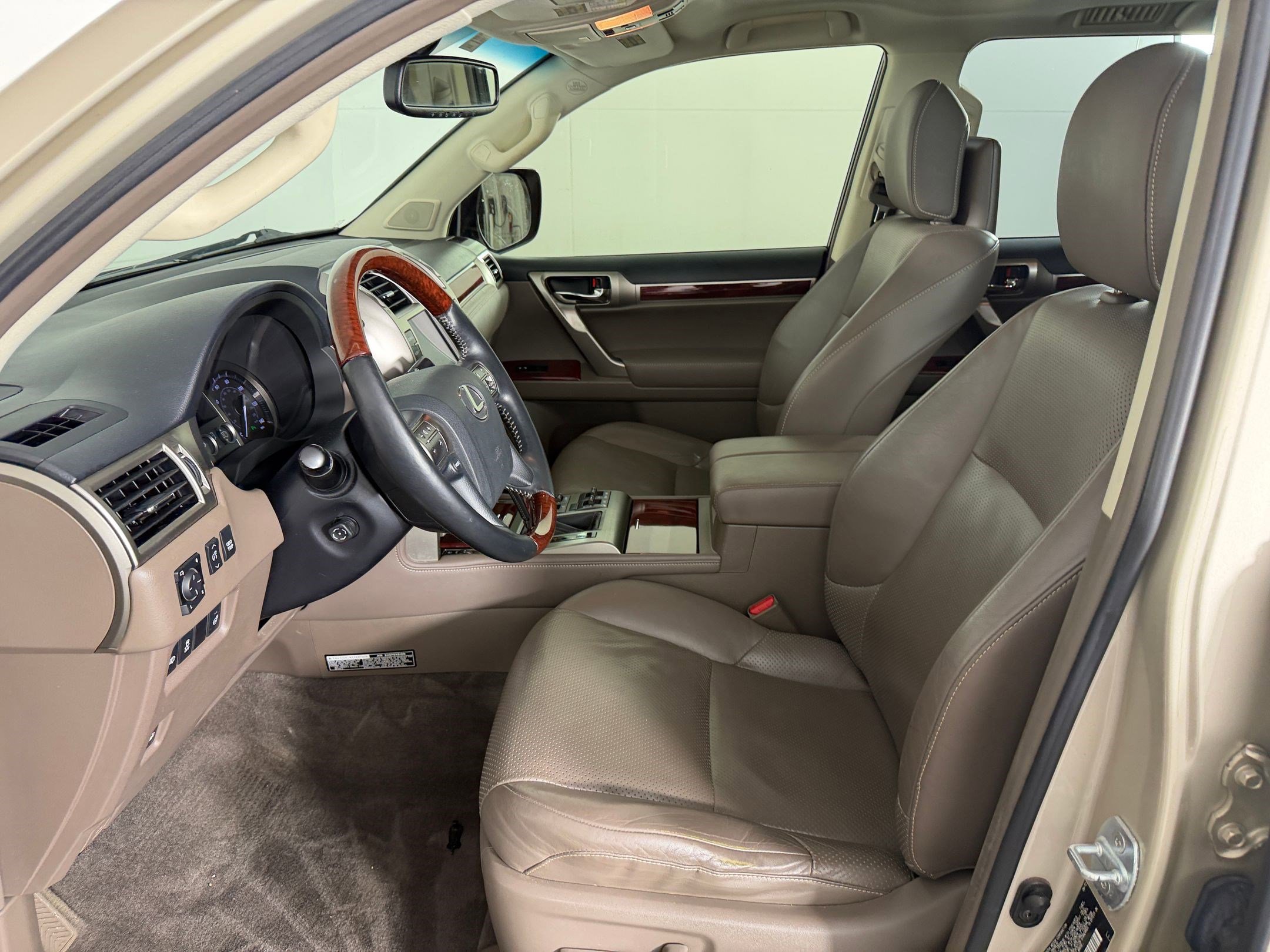 Used 2013 Lexus GX 460 Premium AWD/4WD image 5
