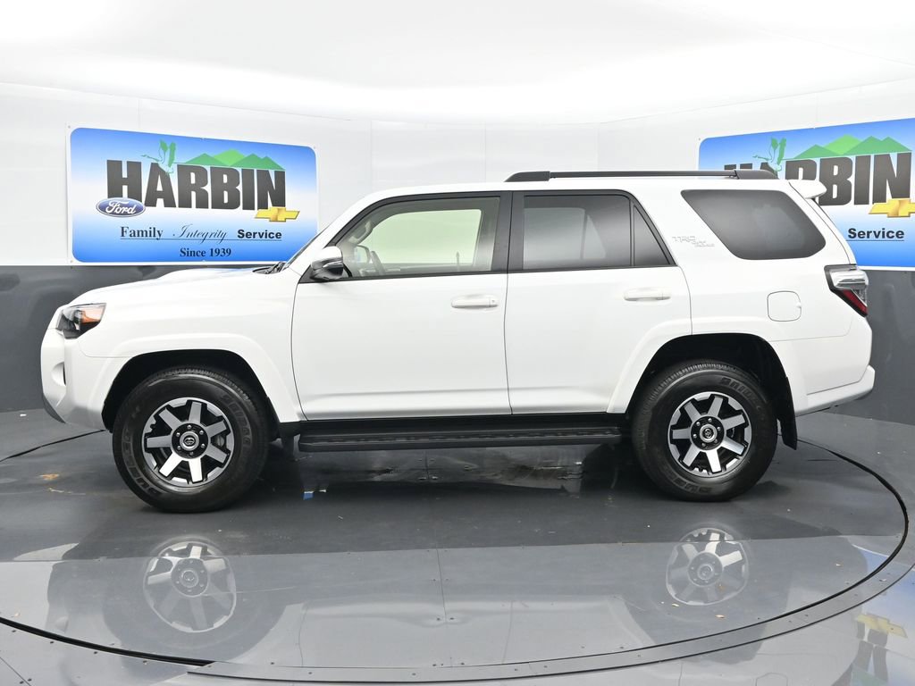 Used 2024 Toyota 4Runner TRD Off-Road Premium image 2