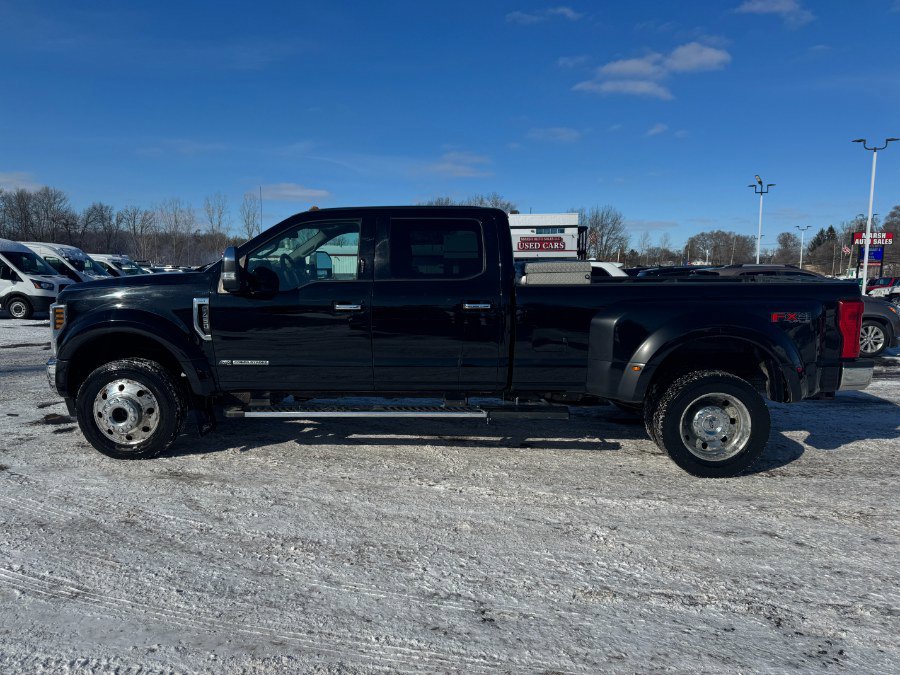 Used 2018 Ford F450 XLT w/ XLT Premium Package image 2