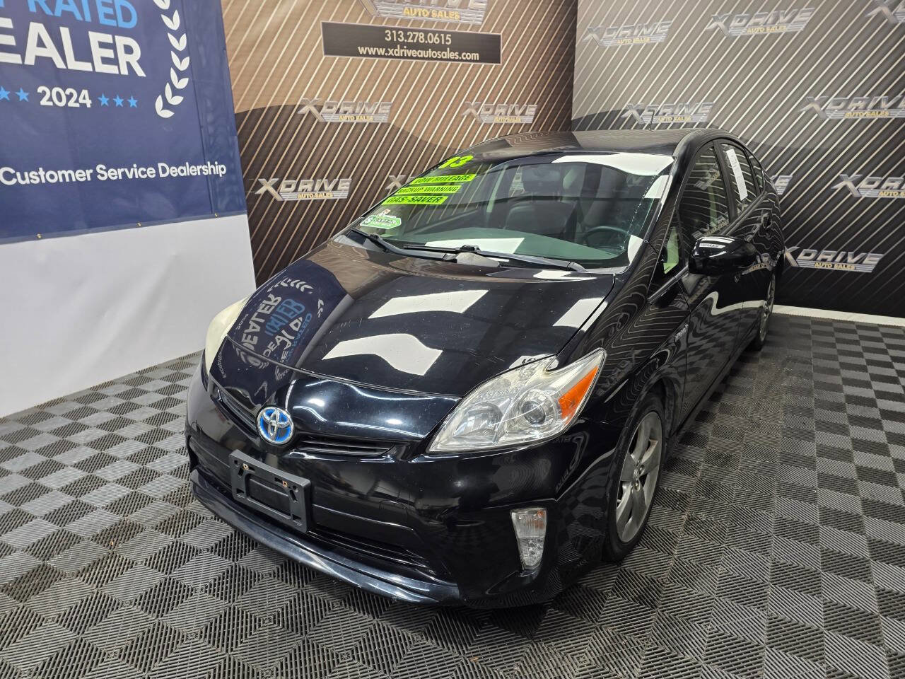 Used 2013 Toyota Prius Three image 2