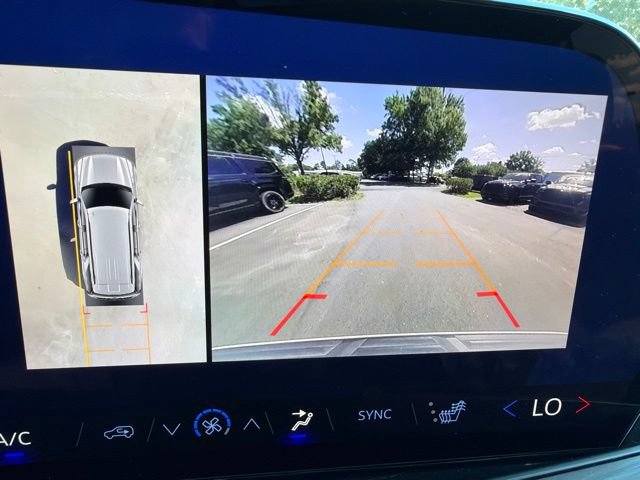 Used 2025 Chevrolet Tahoe LT w/ Comfort Package AWD/4WD image 29