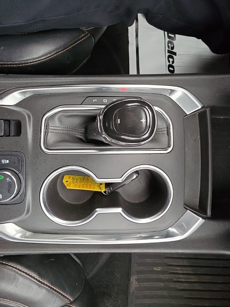 Used 2018 Chevrolet Traverse LT image 17