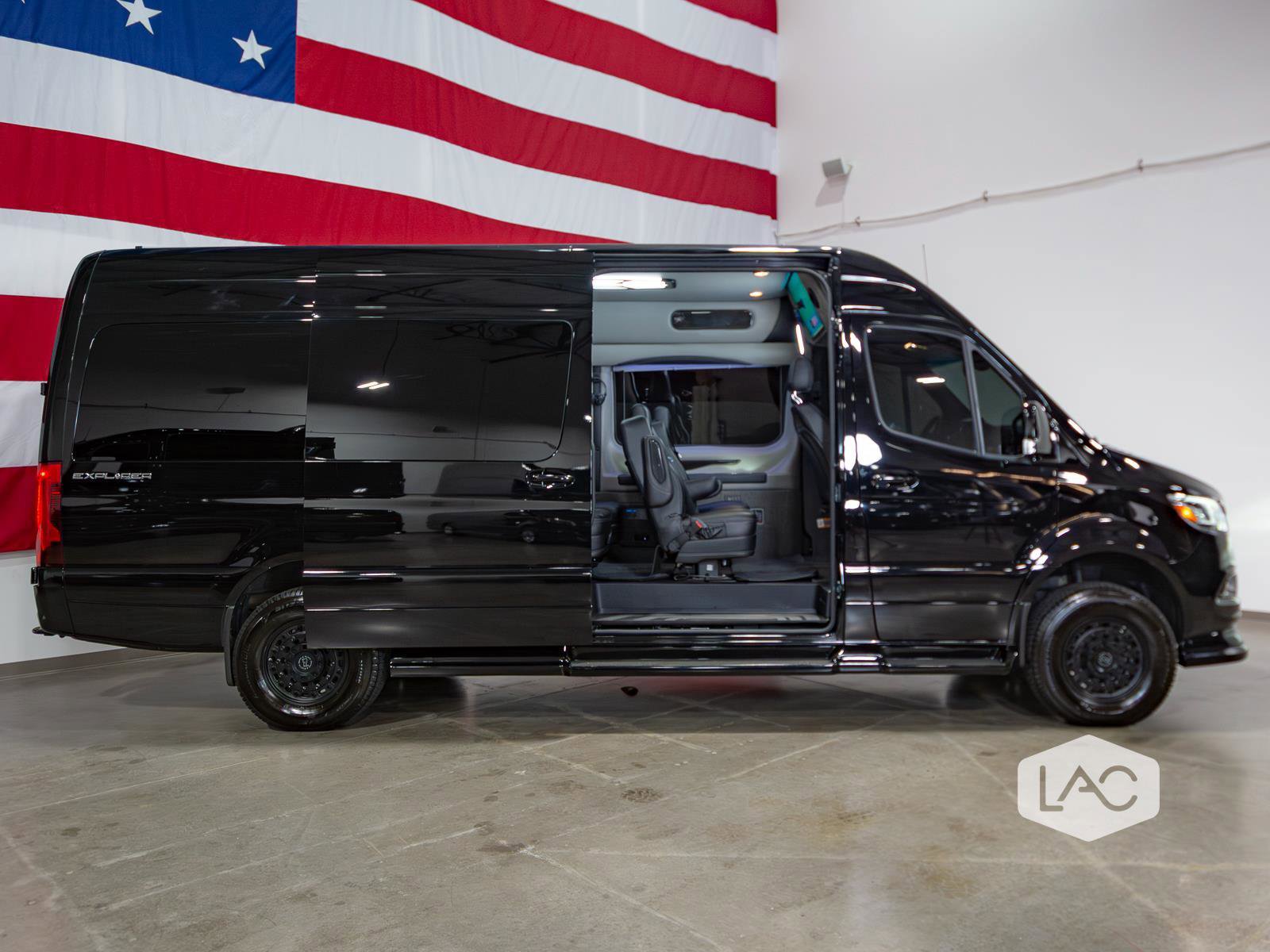 Used 2022 Mercedes-Benz Sprinter 2500 image 28