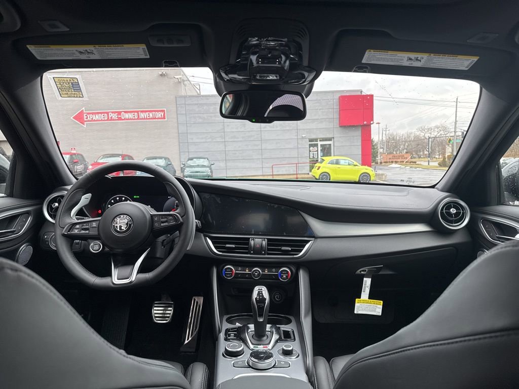 New 2026 Alfa Romeo Giulia AWD image 15