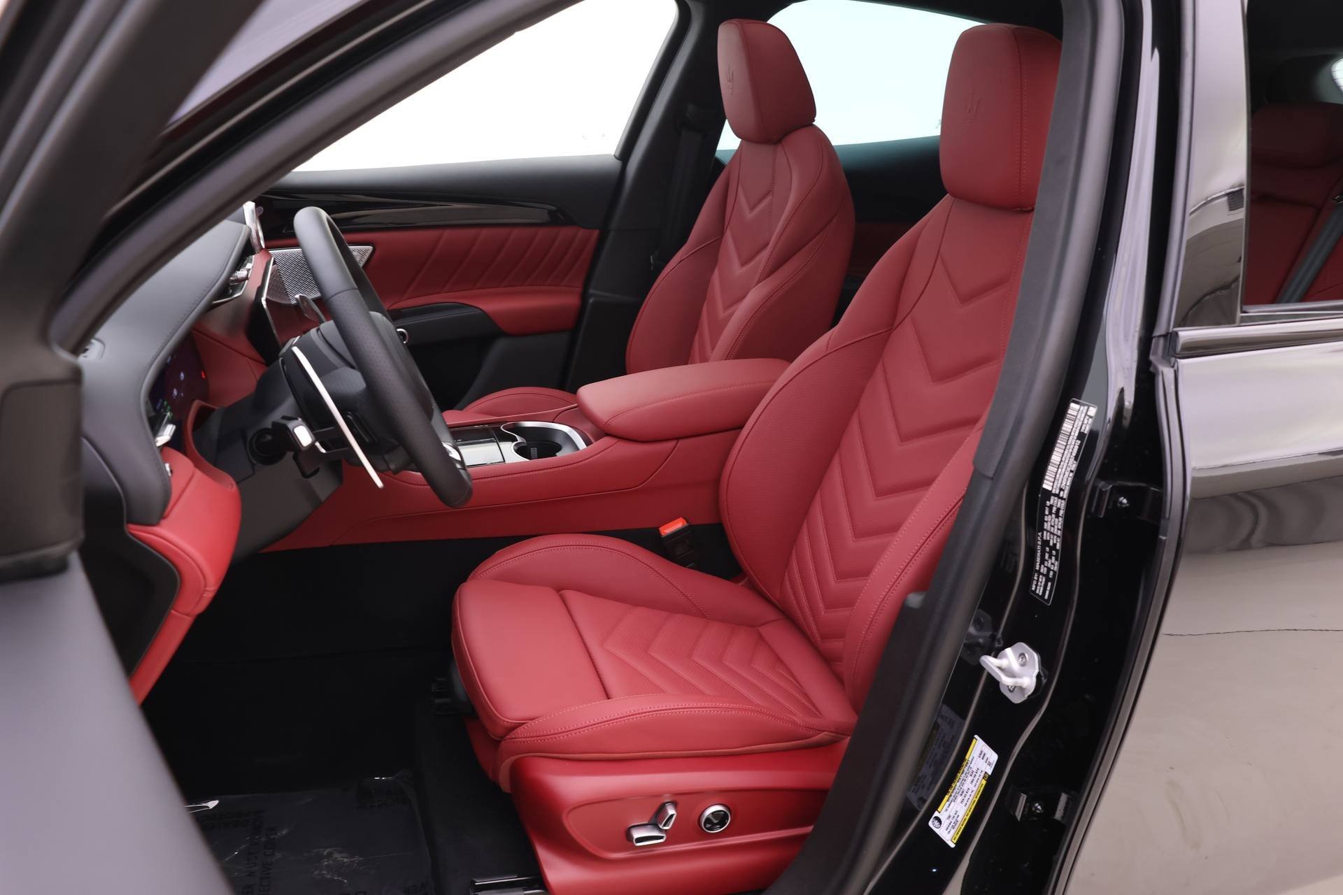 New 2025 Maserati Grecale Folgore image 7