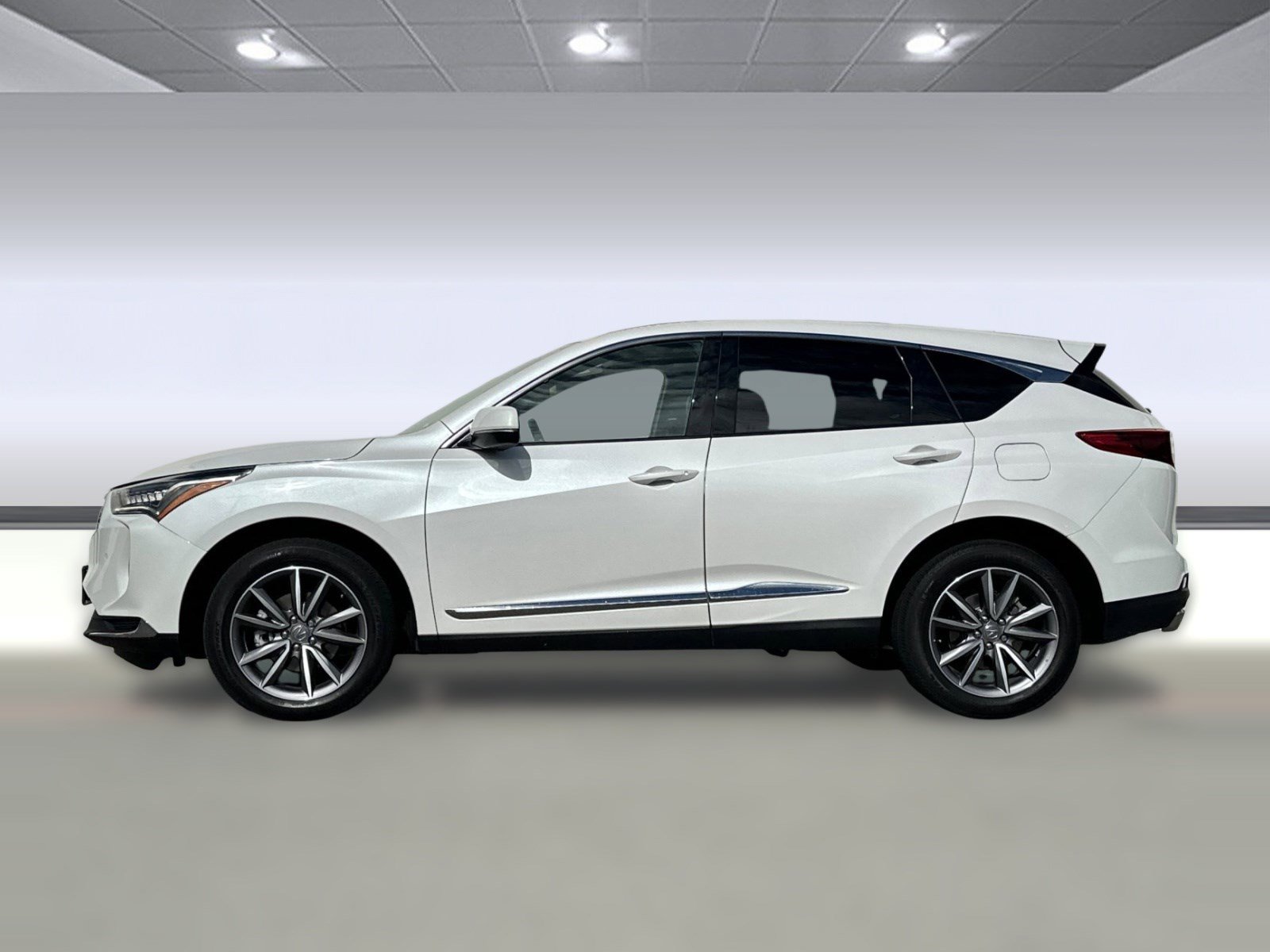Used 2022 Acura RDX AWD w/ Technology Package image 2