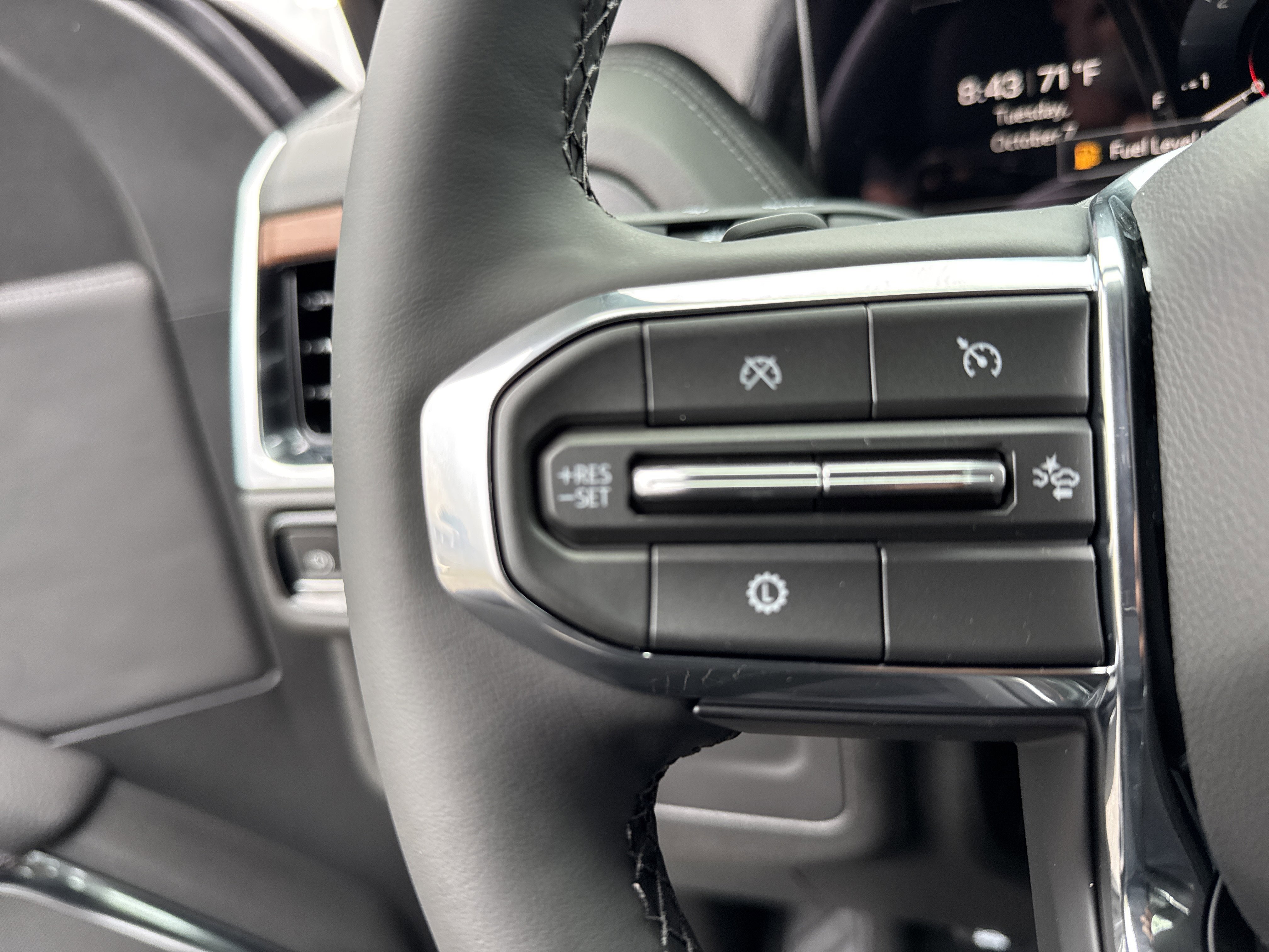 New 2026 GMC Yukon Denali w/ Sun & Power Step Package image 19