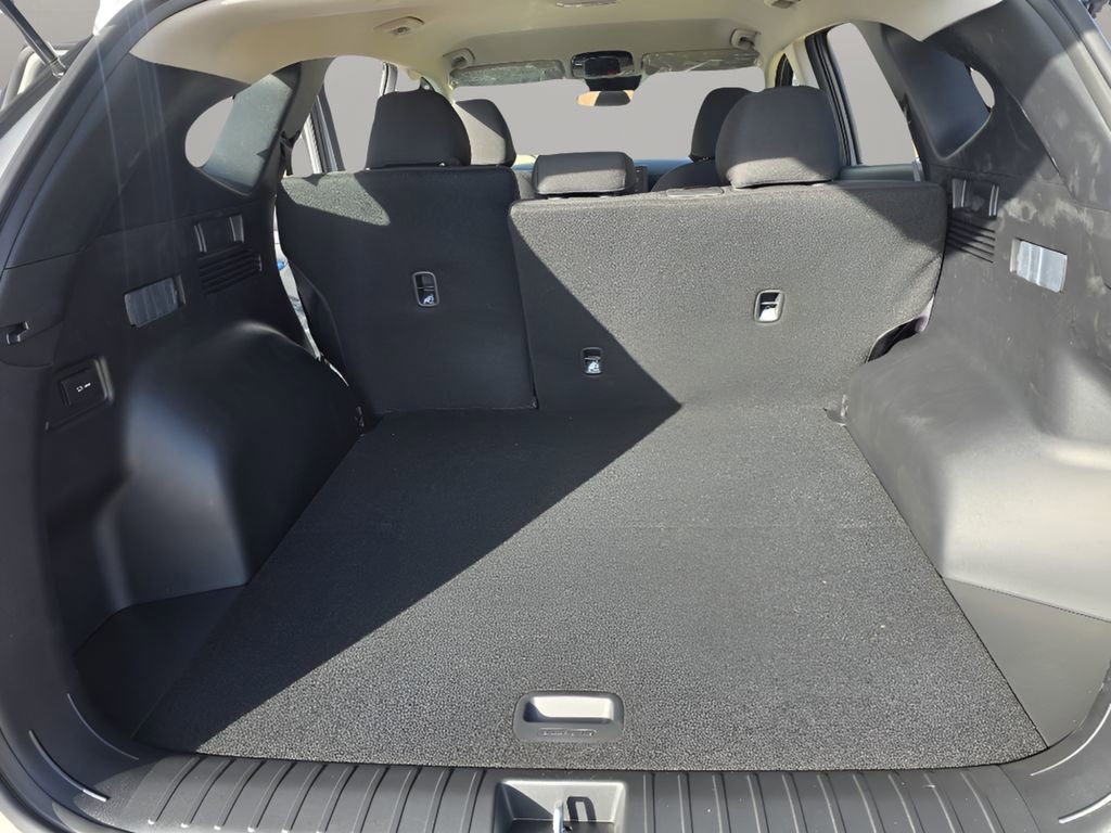 New 2026 Hyundai Tucson SE image 29