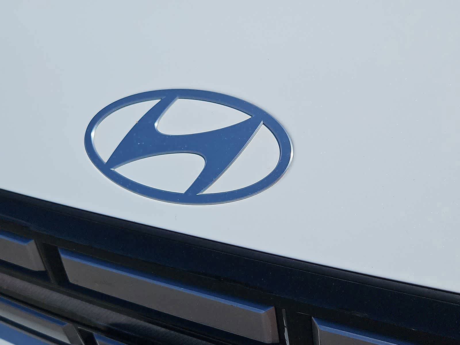 Used 2025 Hyundai Santa Fe SEL AWD/4WD image 15