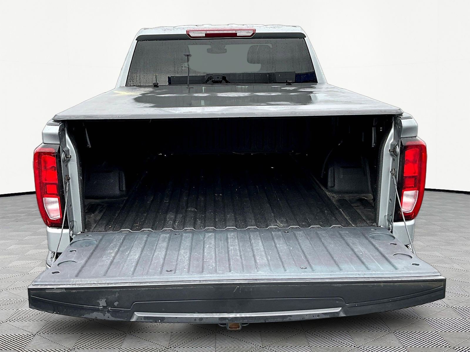 Used 2024 GMC Sierra 1500 Pro w/ Graphite Edition AWD/4WD image 7