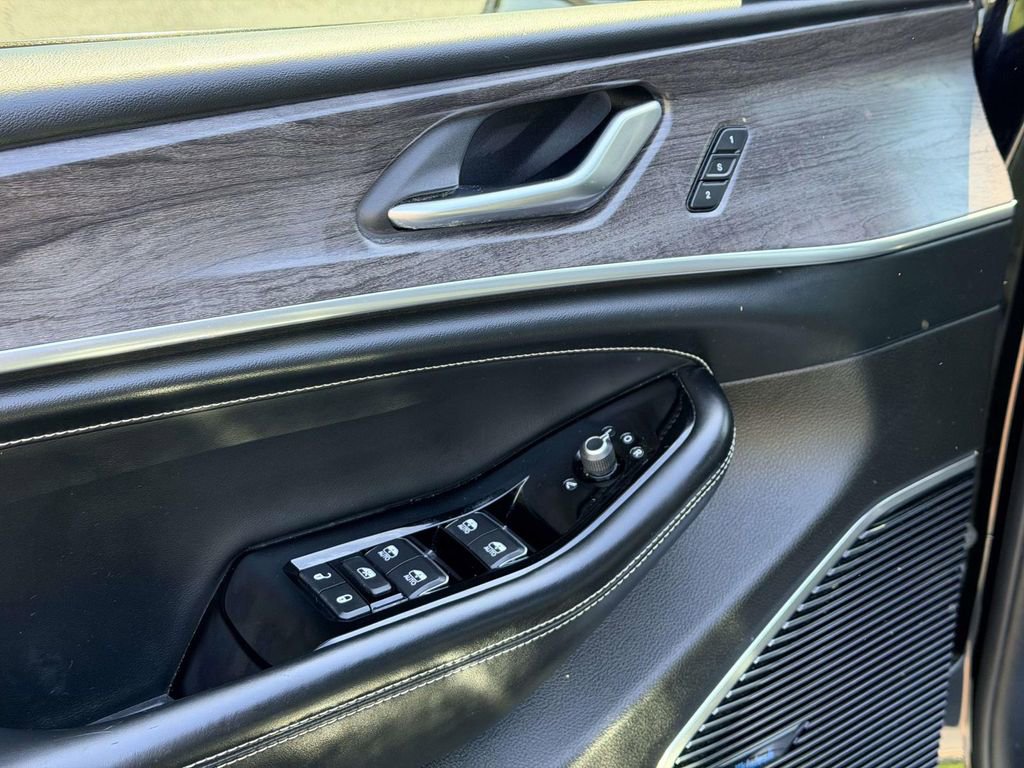 Used 2022 Jeep Grand Cherokee L Overland AWD/4WD image 17