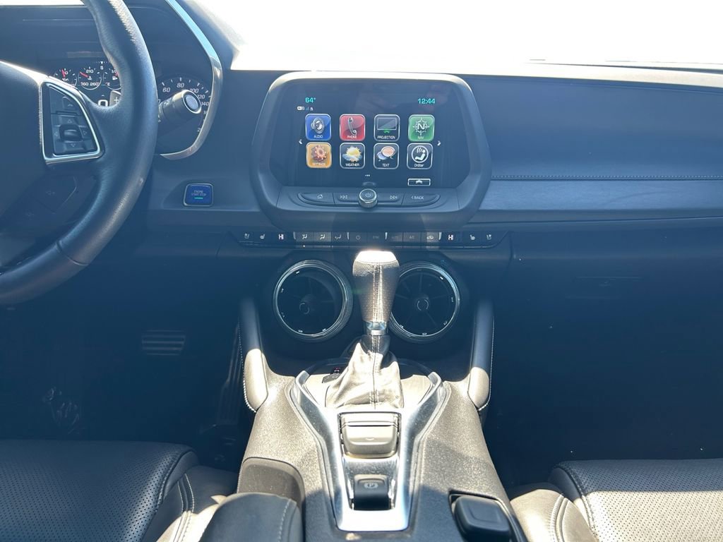 Used 2018 Chevrolet Camaro SS RWD image 13