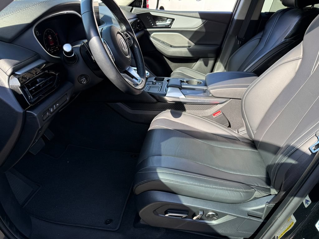 Used 2024 Acura MDX FWD w/ Technology Package image 3