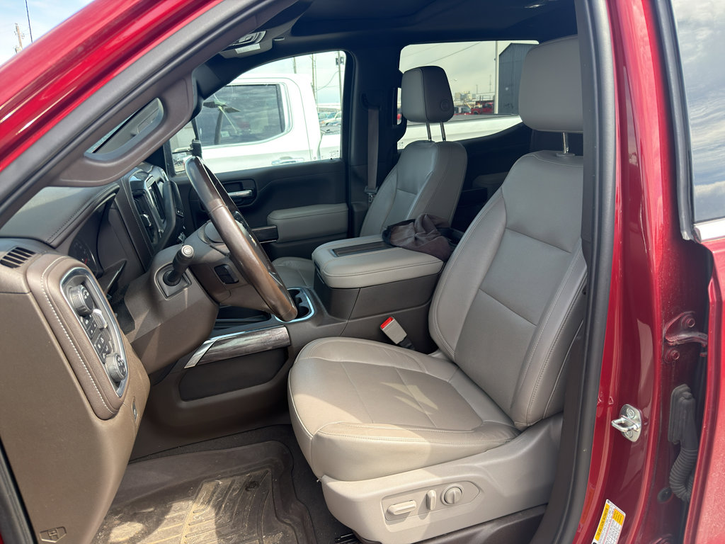 Used 2020 Chevrolet Silverado 1500 LTZ w/ LTZ Premium Package AWD/4WD image 6
